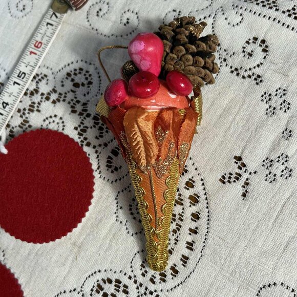 Hallmark felt cut out Christmas ornaments - plus others - Picture 9 of 10